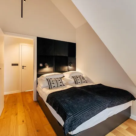 Apartament Black Oak Surfingbird Apartment