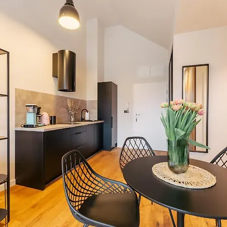 Apartament Black Oak Surfingbird