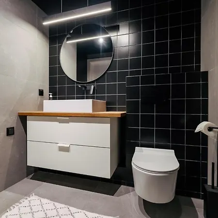 Apartment Apartament Black Oak Surfingbird *