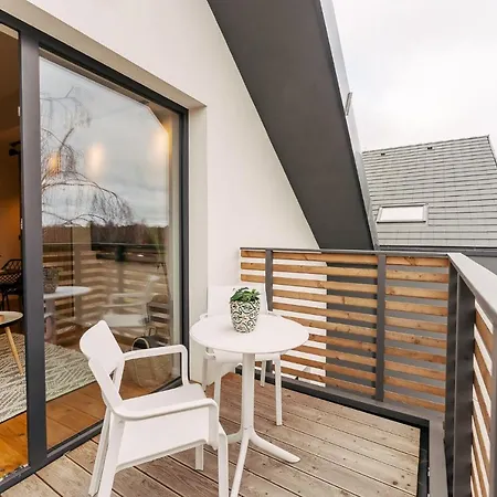Apartment Apartament Black Oak Surfingbird *