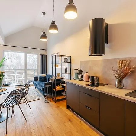 Apartament Black Oak Surfingbird